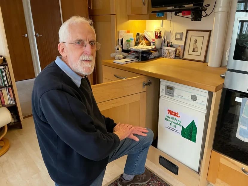 Strategy delivers greater support for off grid but lack of detail.